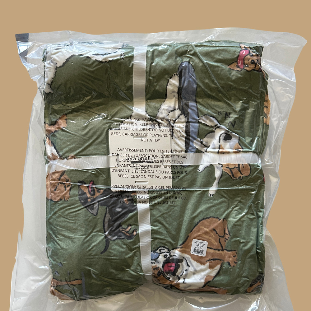 New Vera Bradley DOG PARK 66" x 94" Essentials Oversized Throw Blanket Green